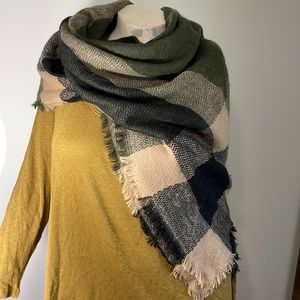 3/$12 Large acrylic buffalo check plaid winter warm square blanket scarf